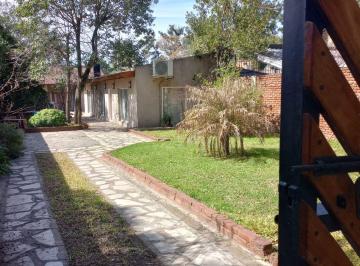 Quinta vacacional · 90m² · 2 Dormitorios · 3 Cocheras · Quinta en Venta Oportunidad