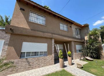 Casa · 240m² · 6 Ambientes · 3 Cocheras · Venta Casa 4 Amb + Depto 4 Amb en Libertad Permuta