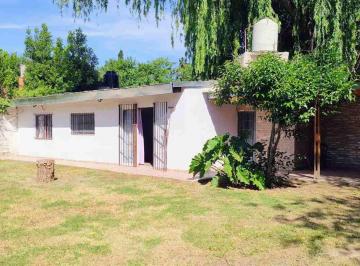 Casa · 70m² · 2 Ambientes · 1 Cochera · Venta Casa Quinta 2 Amb 600 m² Pileta Tortuguitas