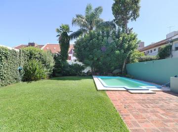Casa · 189m² · 5 Ambientes · 1 Cochera · Venta Casa 5 Ambientes en Villa Martelli