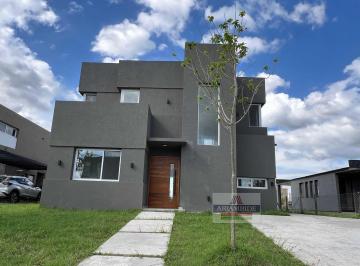 Casa · 174m² · 6 Ambientes · 2 Cocheras · Casa en Puertos del Lago - Araucarias