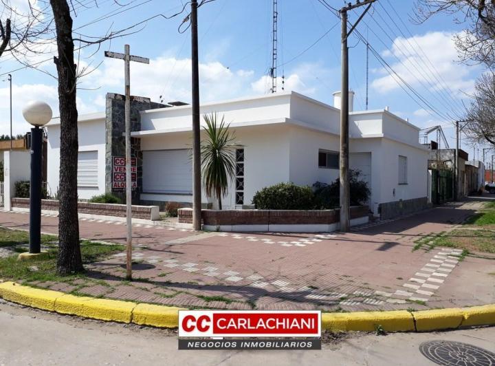 Casa · 185m² · 6 Ambientes · 1 Cochera