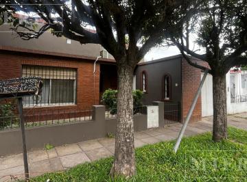 Casa · 100m² · 5 Ambientes · 1 Cochera · Casa en Venta Sobre Calle Uruguay, Matheu