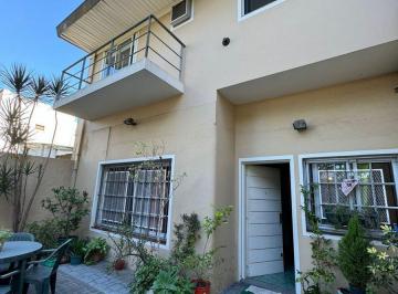 PH · 214m² · 4 Ambientes · 2 Cocheras · Venta Casa en Saenz Peña