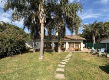 Quinta vacacional · 82m² · 4 Ambientes · Venta Casa Quinta 4 Ambientes con Pileta, Villa de Mayo