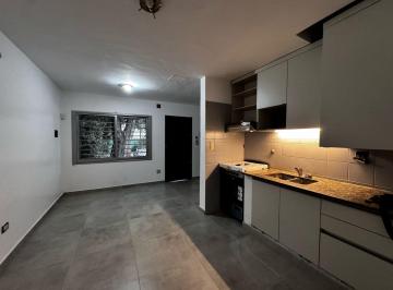 Casa · 140m² · 5 Ambientes · 2 Cocheras · Casa en City Bell
