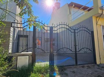 PH · 59m² · 2 Ambientes · 1 Cochera · PH en Barrio Golfo Azul