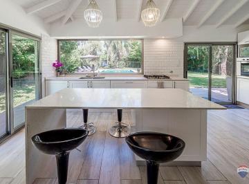 Casa · 150m² · 5 Ambientes · 2 Cocheras · Venta Casa en Club Privado Loma Verde/apto Credito