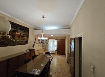 Casa · 158m² · 3 Dormitorios · 1 Cochera · Casa en Villa Cabrera