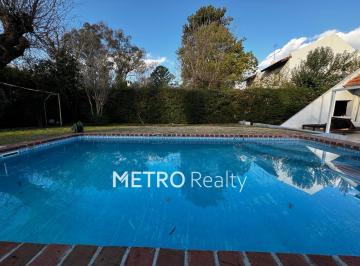 Casa · 118m² · 4 Ambientes · 2 Cocheras · Casa en Venta 4 Ambientes en El Barrio Náutico Escobar