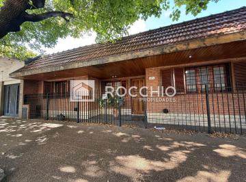 Casa · 185m² · 4 Ambientes · 1 Cochera · Casa en Venta