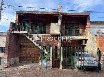 Casa · 254m² · 5 Ambientes · 2 Cocheras · Venta Casa en Jose Leon Suarez