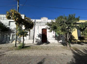 Casa de 4 ambientes, Gualeguaychú · Casa a Refaccionar o Demoler Zona Costanera.