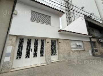 frente · Casa en Alquiler