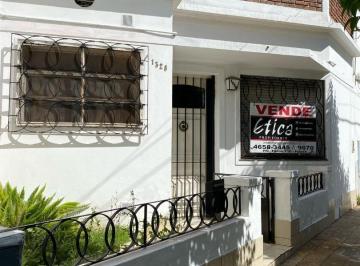 Casa · 80m² · 3 Ambientes · Venta Casa. Lambaré Al 1300. Villa Sarmiento