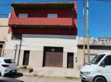 Local comercial · 230m² · 2 Ambientes · Local en Lomas del Mirador