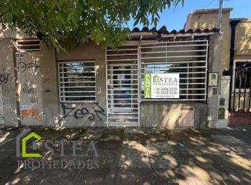 Local comercial de 4 ambientes, Esteban Echeverría · Local Comercial en Alquiler