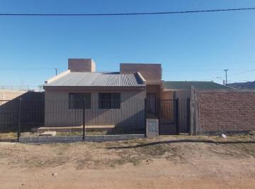 Casa · 70m² · 3 Ambientes · 1 Cochera · Casa en Venta