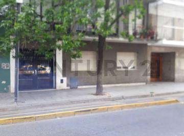 Departamento · 43m² · 2 Ambientes · Venta Semipiso 2 (Dos) Ambientes Luminosos en Lo Mejor de Caballito