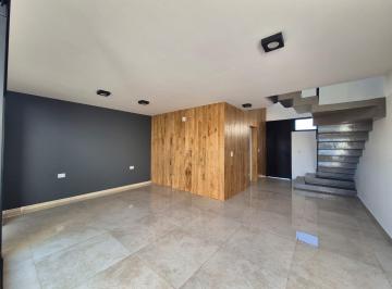 PH · 134m² · 5 Ambientes · 2 Cocheras · Venta de Duplex en Brisas de Manantiales 3 Dorm.