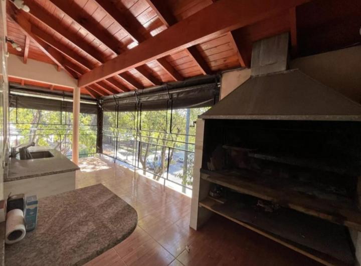 Casa · 100m² · 4 Ambientes · 1 Cochera