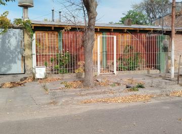 Casa de 4 ambientes, San Rafael · Original Propiedad (Casa + Depto) en El B° Balloffet, San Rafael