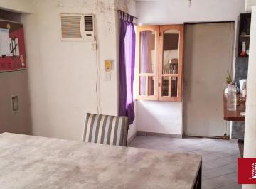 Casa , Córdoba · Poeta Lugones (Raul Casariego 4122) - Venta Casa 3 Dorm. con Depto de 1 D