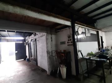 Depósito , Lanús · Alquiler. Galpon - Deposito Buena Ubicacion, con Trifasica
