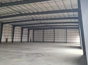 Bodega-Galpón · 2100m² · Galpón en Alquiler en Jose León Suarez