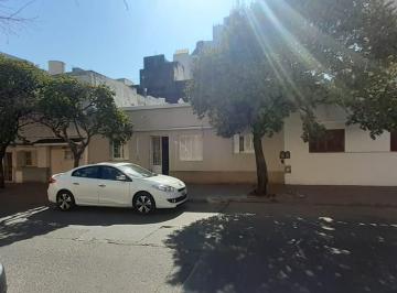 Casa de 4 ambientes, Córdoba · Casa 3 Dorm. con Patio a Cuadras de Ciudad Universitaria