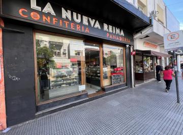 Local comercial · 448m² · Local en Centro Comerical de San Isidro