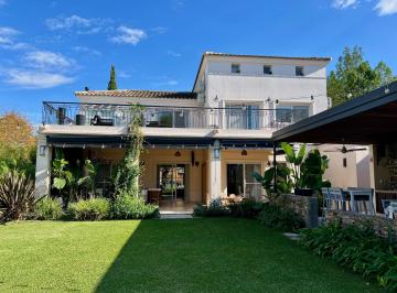 Casa de 7 ambientes, Tigre · Lindísima Casa en Santa María de Tigre en Venta en Exclusividad