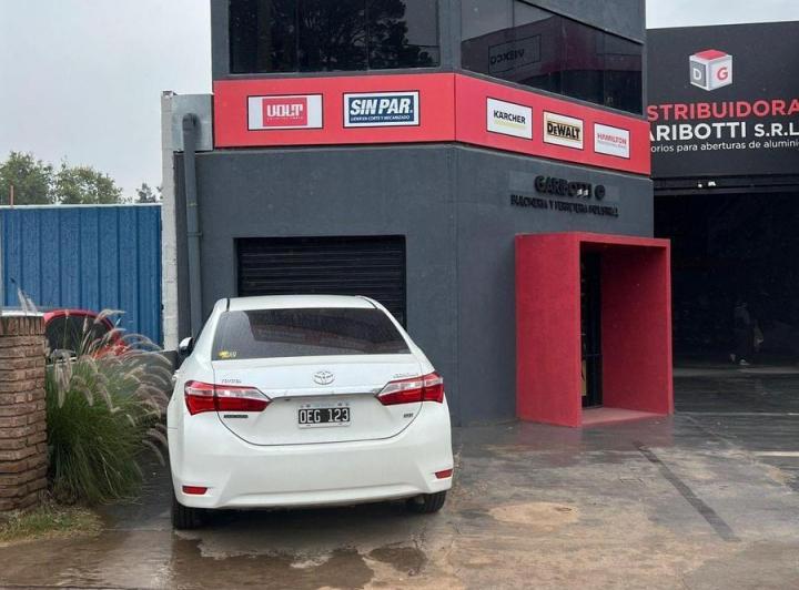 Local comercial · 80m² · 3 Ambientes