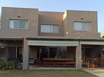 Casa · 230m² · 4 Ambientes · 4 Cocheras · Casa en Venta Barrio La Comarca - General Pacheco