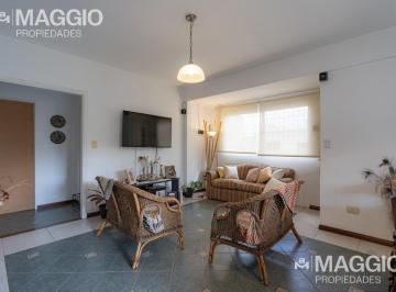 PH · 91m² · 4 Ambientes · PH 4 Amb en Villa Luzuriaga
