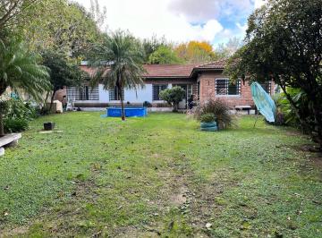 PH · 107m² · 4 Ambientes · 3 Cocheras · Casa a La Venta de 3 Dorm. en 505 Bis y 12 Gonnet