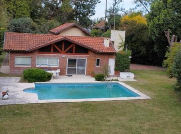 Casa de 5 ambientes, Cañuelas · Casa en Venta La Martona 3 Dorm. con Pileta