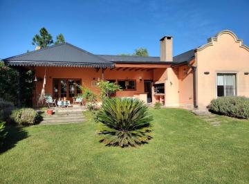 Casa de 3 ambientes, Campana · Casa en Venta en Barrio Las Lomadas