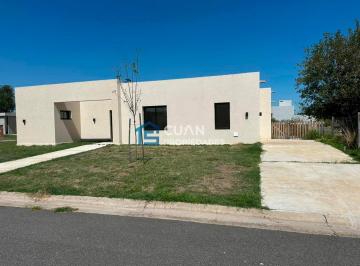 Casa · 120m² · 4 Ambientes · 4 Cocheras · Casa en Venta San Sebastian - Cuan Propiedades
