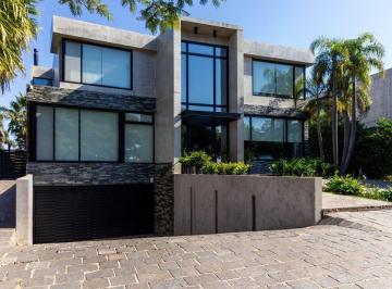 Casa · 690m² · 8 Ambientes · 2 Cocheras · Venta Casa Barrio Albanueva 8 Amb Al Rio Tigre