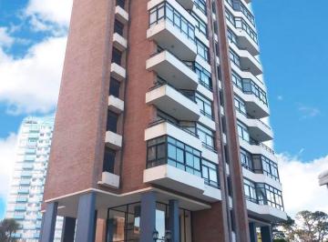Departamento · 87m² · 4 Ambientes · 1 Cochera · Departamento - Centro
