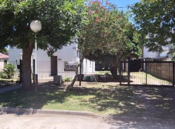Casa de 3 ambientes, Loma Verde · Casa 85 m², Calle San Martin, Loma Verde, General Paz, Buenos Aires.