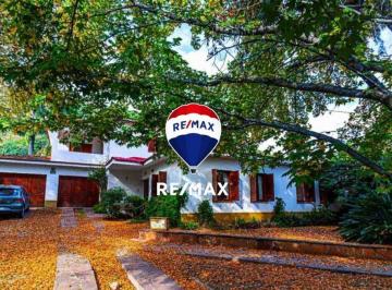 Casa · 350m² · 6 Ambientes · 2 Cocheras · Casa 4 Dorm. Venta Tres Cerritos