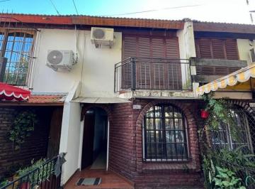 Casa · 65m² · 3 Ambientes · 1 Cochera · Duplex - 3 Ambientes - Merlo