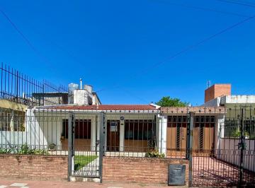 Casa · 119m² · 3 Ambientes · 1 Cochera · Casa en Venta Tres Dorm. San Fernando