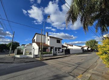Casa · 188m² · 4 Ambientes · 3 Cocheras · Casa en San Antonio de Padua
