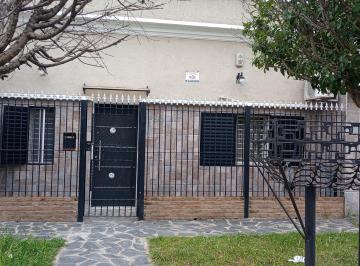 Casa de 4 ambientes, La Plata · Importante Casa en Venta