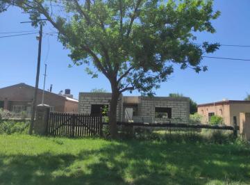 Casa · 372m² · 4 Ambientes · Venta Terreno/ Casa a Terminar Roldan