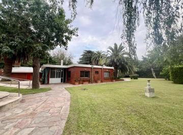 Casa · 385m² · 10 Ambientes · 5 Cocheras · Casa en Venta Funes Garita 14