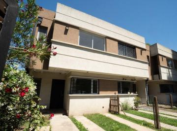 PH · 75m² · 3 Ambientes · 1 Cochera · Venta PH Duplex 3 Amb Jardin Garage Parrilla
